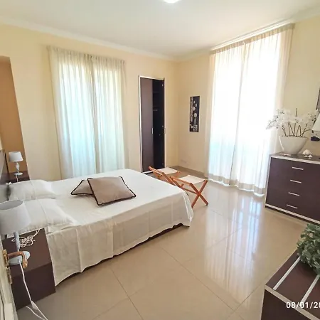 Palazzo Mongio And Apartment